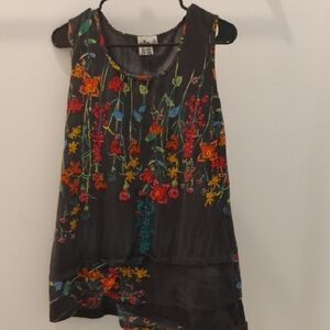 Parsley & Sage Gray Top with Yellow Accents